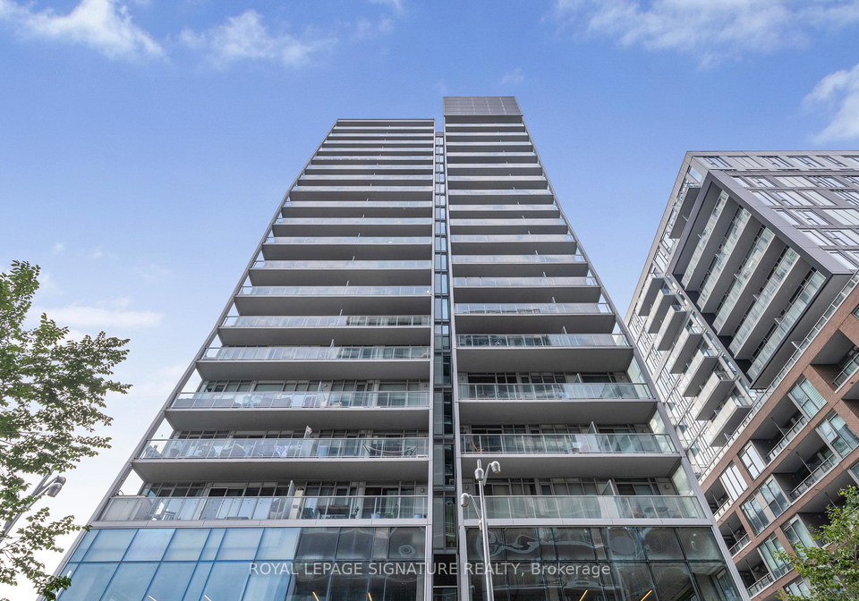 15-baseball-place-toronto-ontario-e12340283