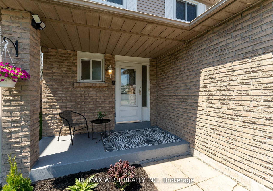 172-lichen-crescent-oshawa-ontario-e12340671