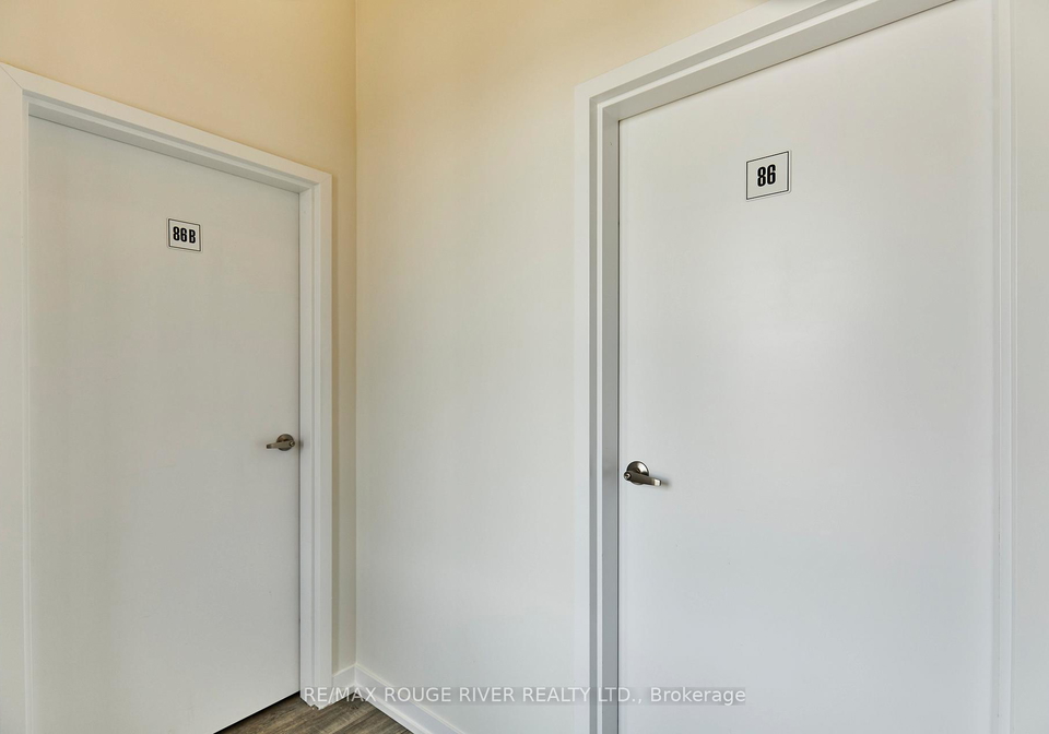 86-ziibi-way-clarington-ontario-e12341182