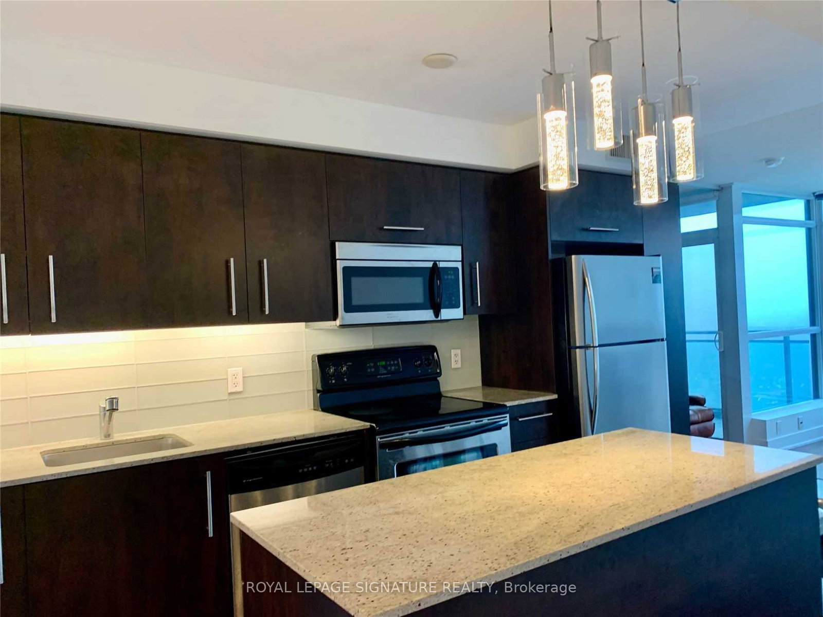 1048-broadview-avenue-east-york-ontario-e12341335
