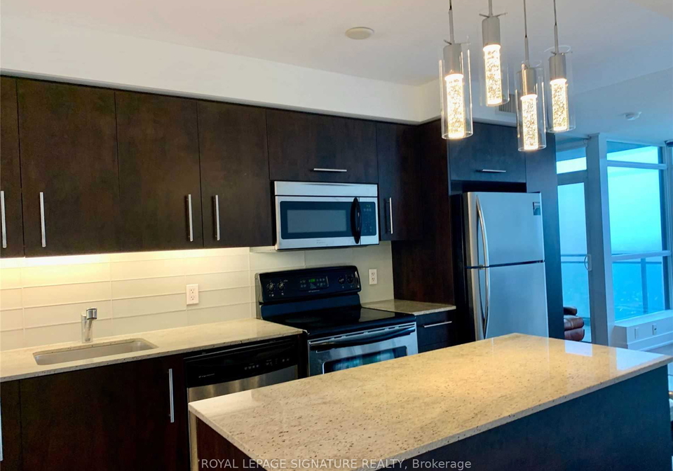 1048-broadview-avenue-east-york-ontario-e12341335