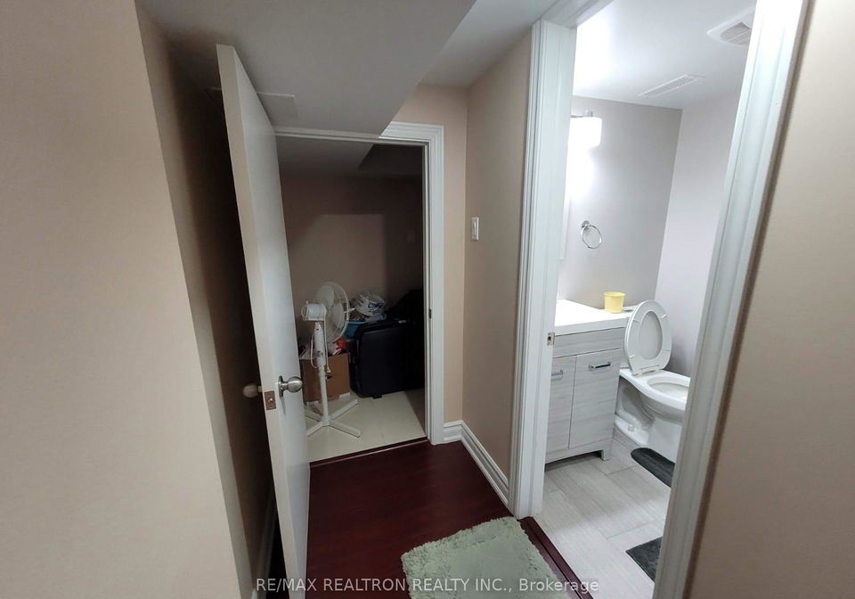 110-seasons-drive-scarborough-ontario-e12341738