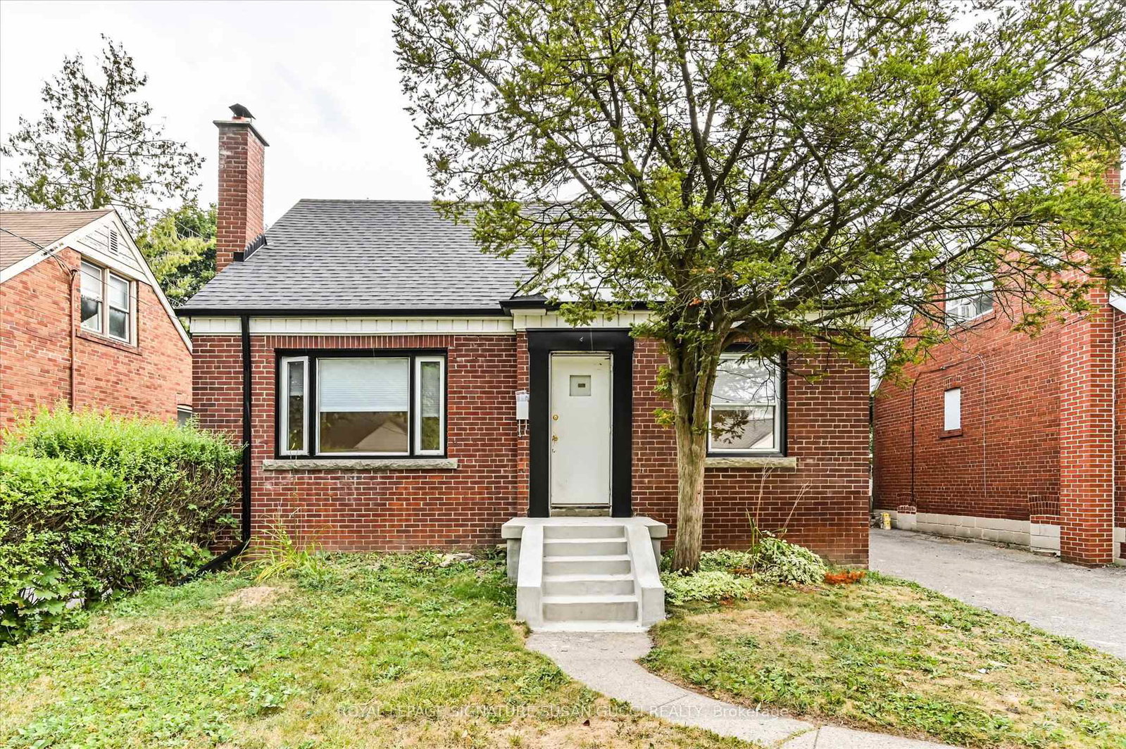 19-plaxton-drive-east-york-ontario-e12341750