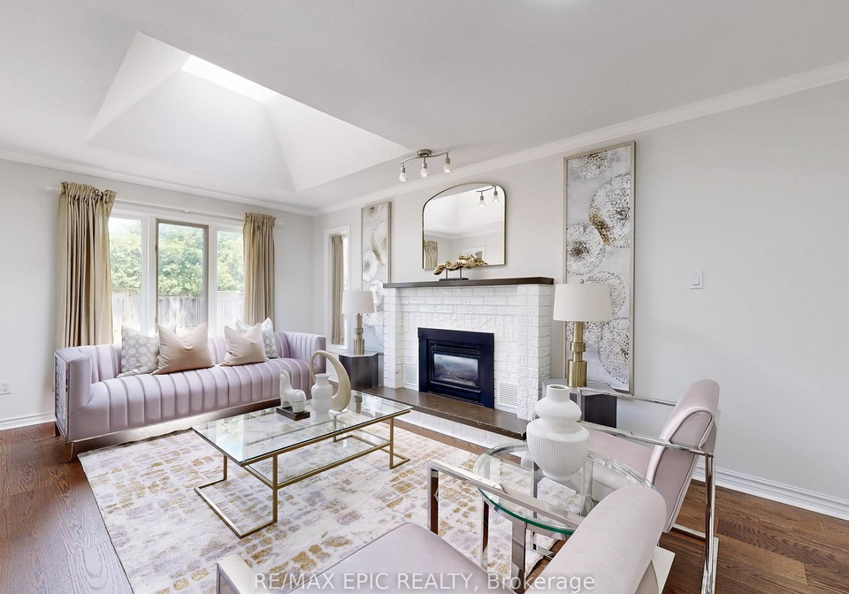 10-corner-stone-crescent-whitby-ontario-e12341798