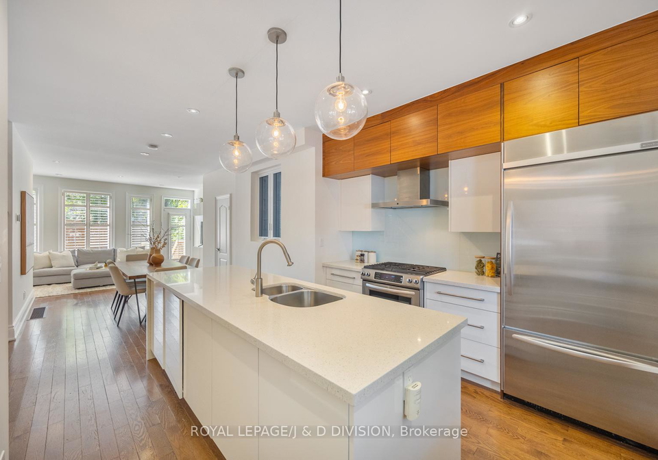 33-clark-street-toronto-ontario-e12341833