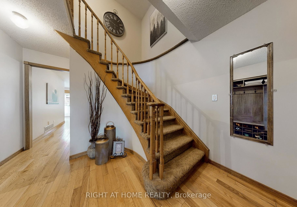 174-overbank-drive-oshawa-ontario-e12342962