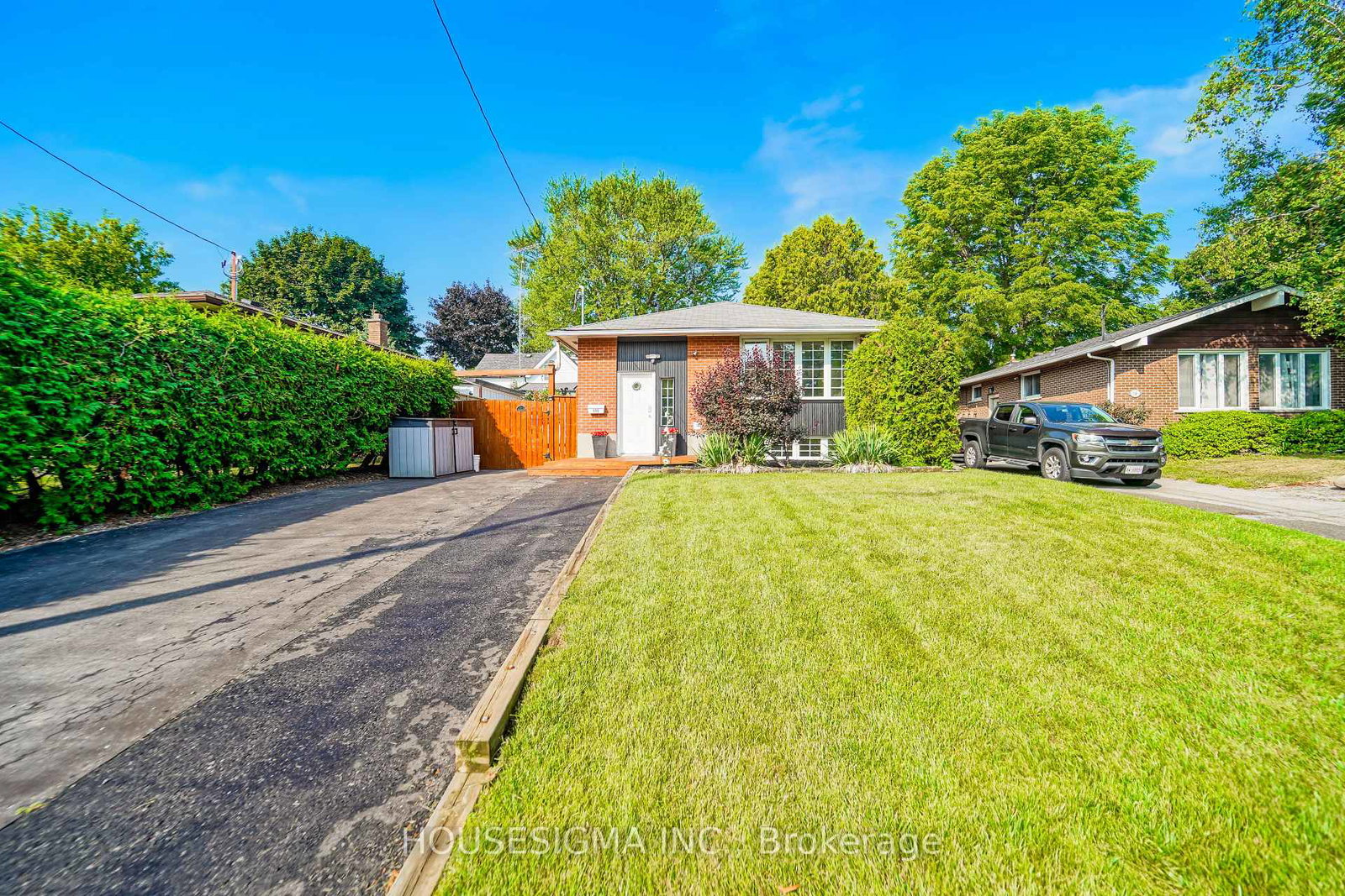 512-boulevard-n-oshawa-ontario-e12343078