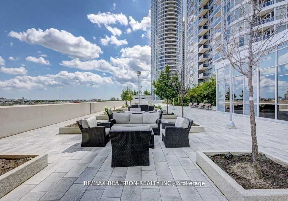 181-village-green-square-scarborough-ontario-e12343100