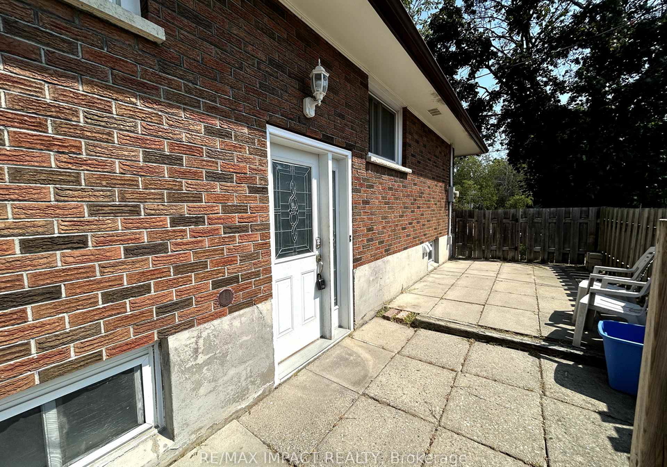 96-gibbons-street-oshawa-ontario-e12343158