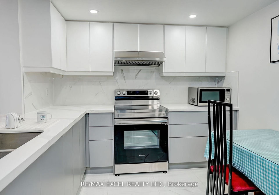 88-corporate-drive-scarborough-ontario-e12343347