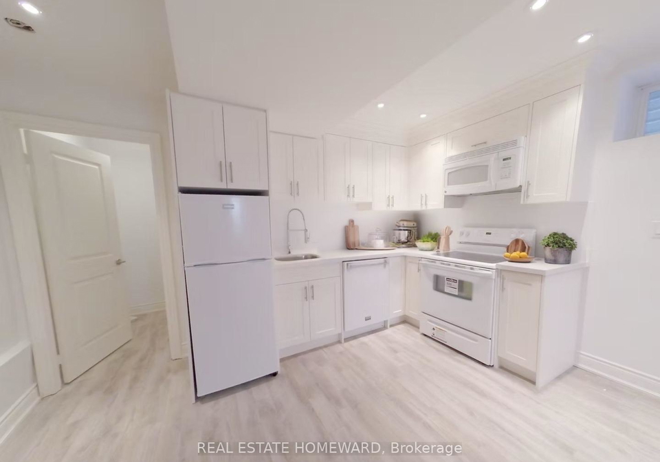 186-hastings-avenue-toronto-ontario-e12343399