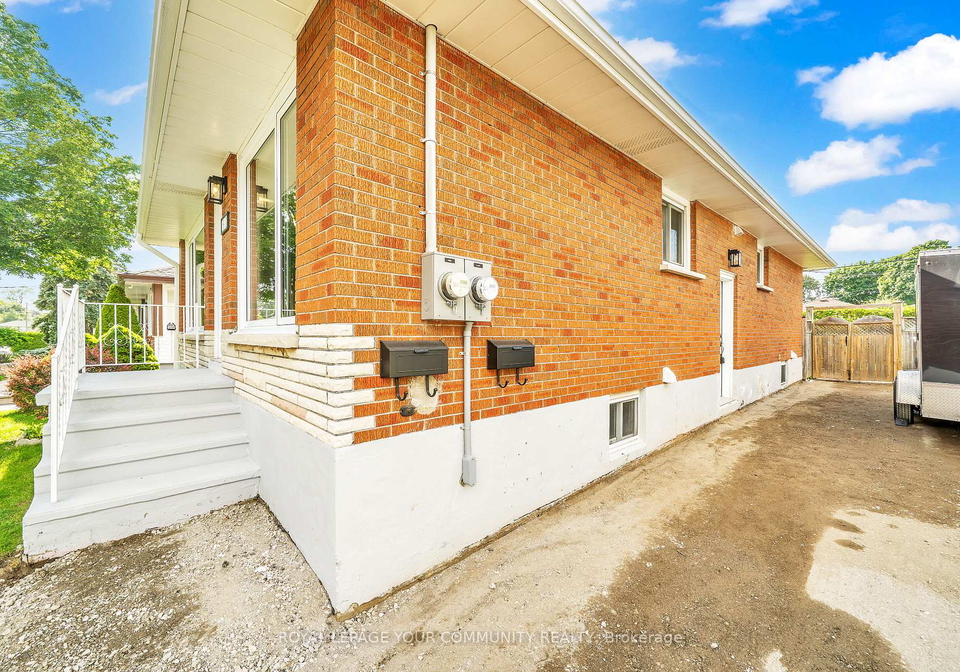80-byng-avenue-oshawa-ontario-e12343572