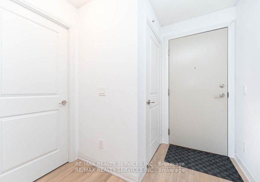 30-meadowglen-place-scarborough-ontario-e12343593