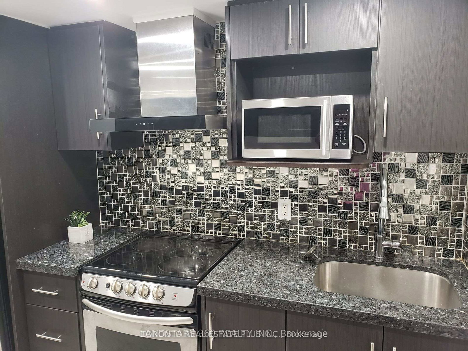 88-harris-avenue-toronto-ontario-e12343760