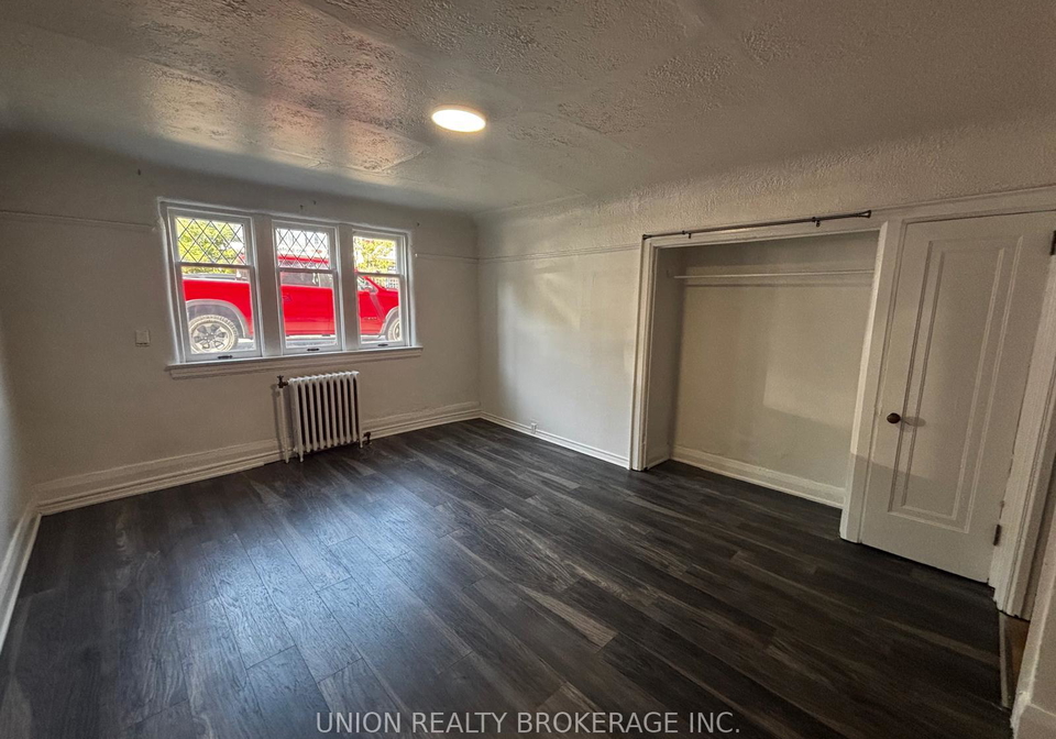 84-willow-avenue-s-toronto-ontario-e12343792