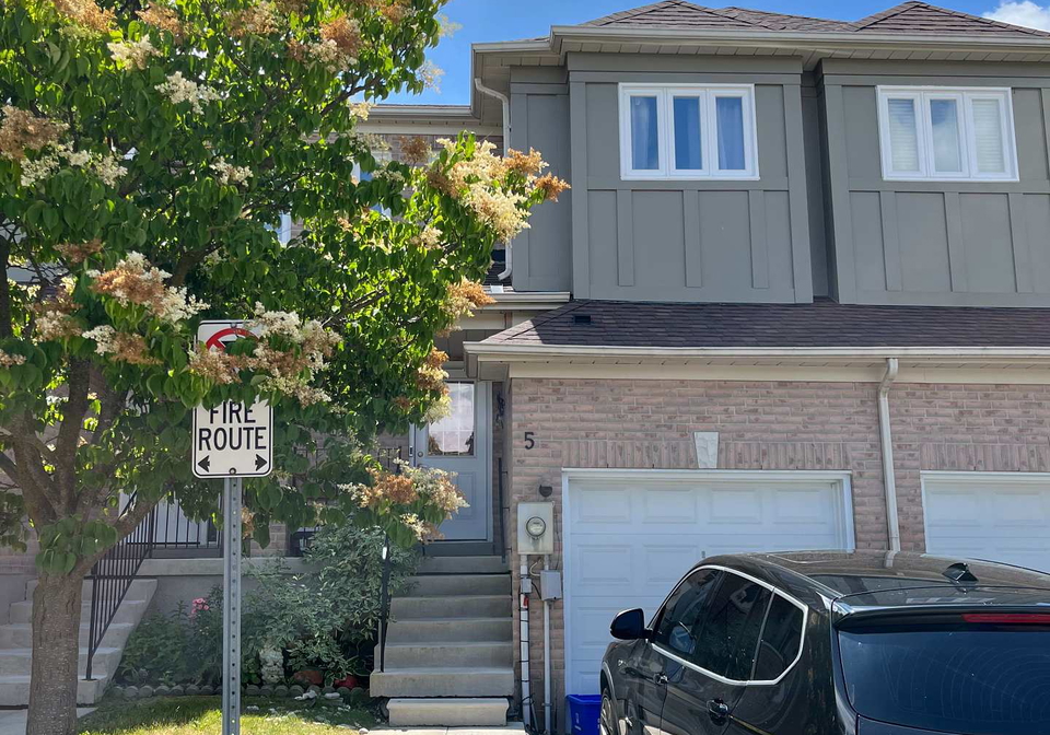 5-alexis-way-w-whitby-ontario-e12343959