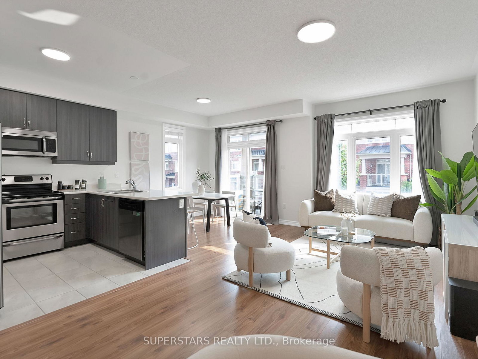 2410-nantucket-chase-pickering-ontario-e12344217