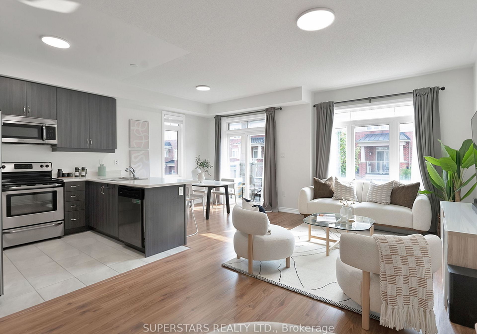 2410-nantucket-chase-pickering-ontario-e12344217