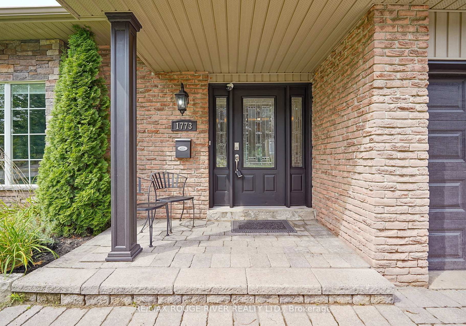 1773-bronte-square-pickering-ontario-e12344578