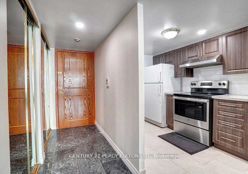 8-lee-centre-drive-scarborough-ontario-e12344970