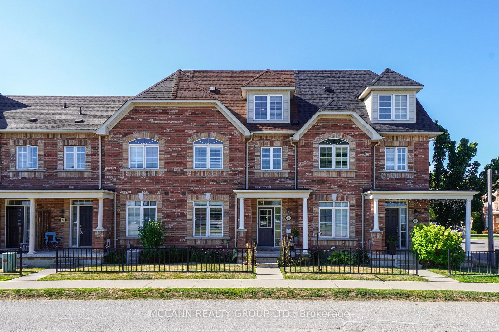 28-wicker-park-way-whitby-ontario-e12345168