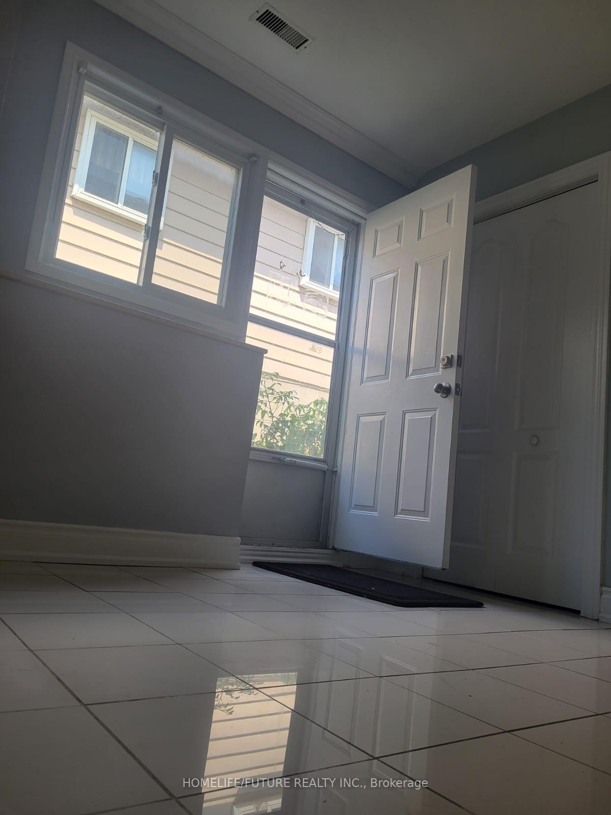 10-parkdene-court-scarborough-ontario-e12345596