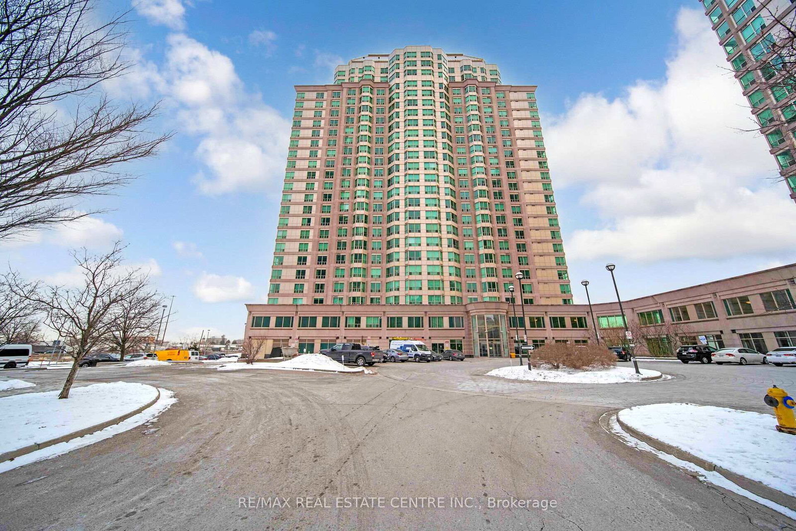 11-lee-centre-drive-scarborough-ontario-e12345930