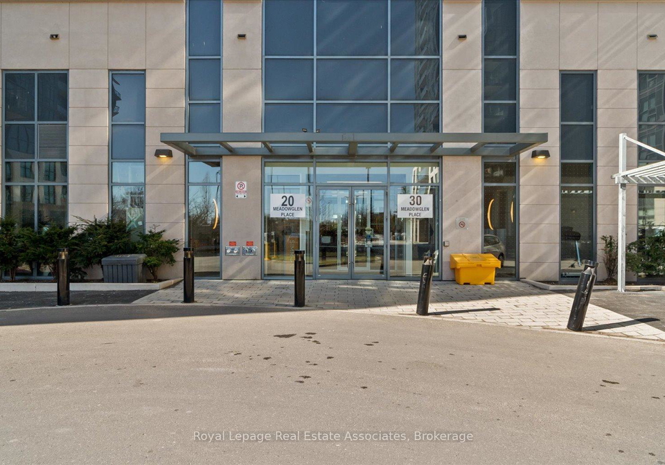 30-meadowglen-place-scarborough-ontario-e12346301