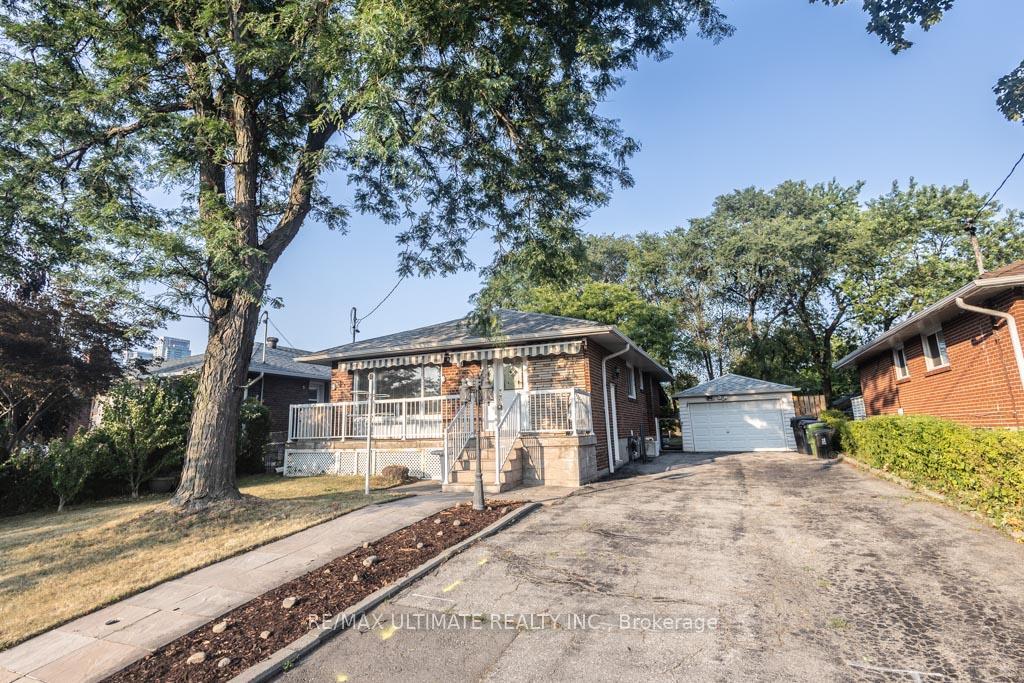 21-doerr-road-scarborough-ontario-e12346367
