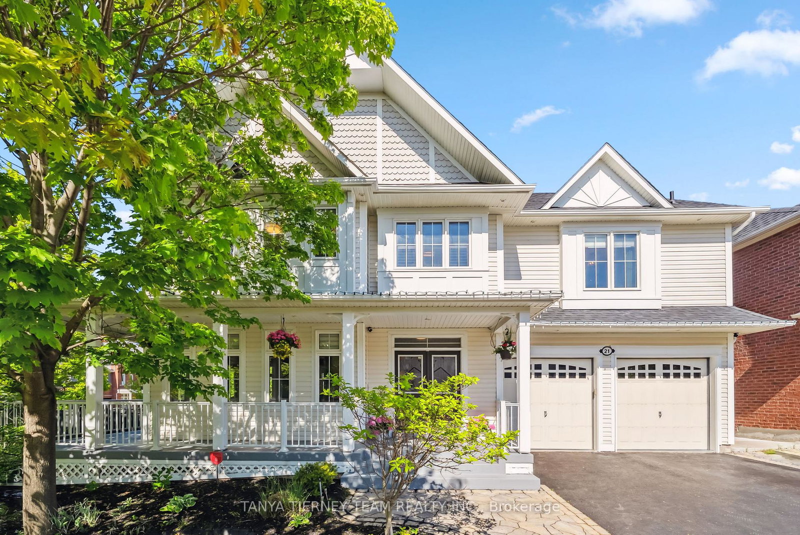 21-rainbow-crescent-whitby-ontario-e12347459