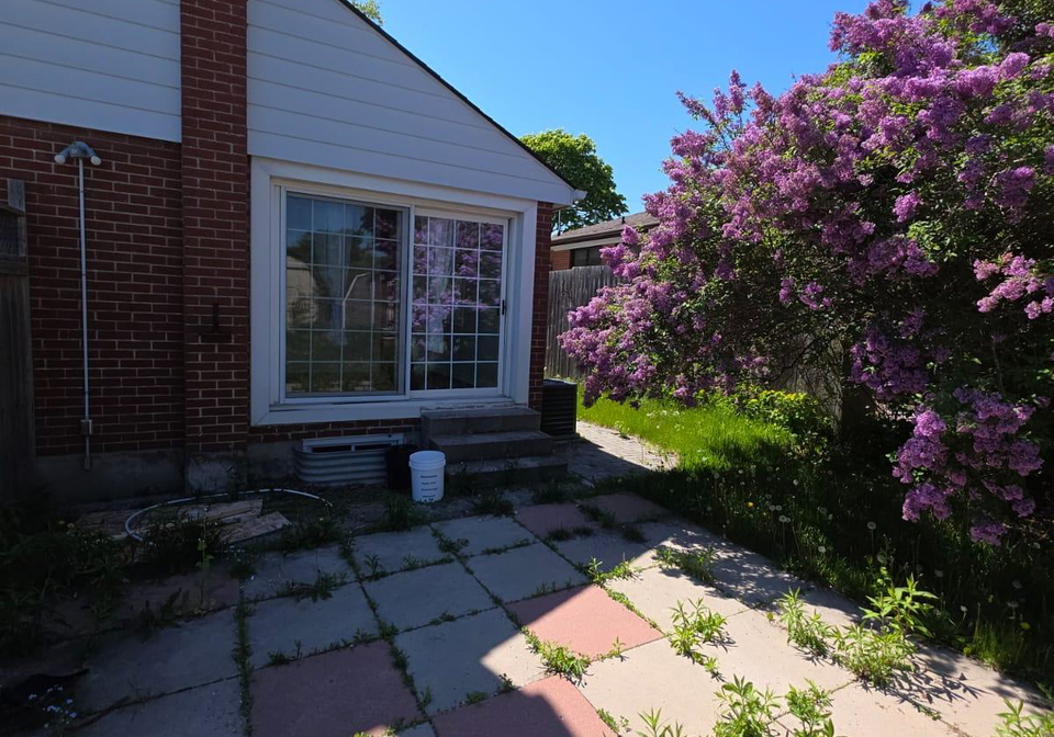 116-southlawn-avenue-oshawa-ontario-e12348846