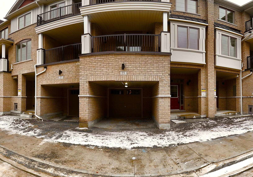 25-waterside-way-whitby-ontario-e12348918
