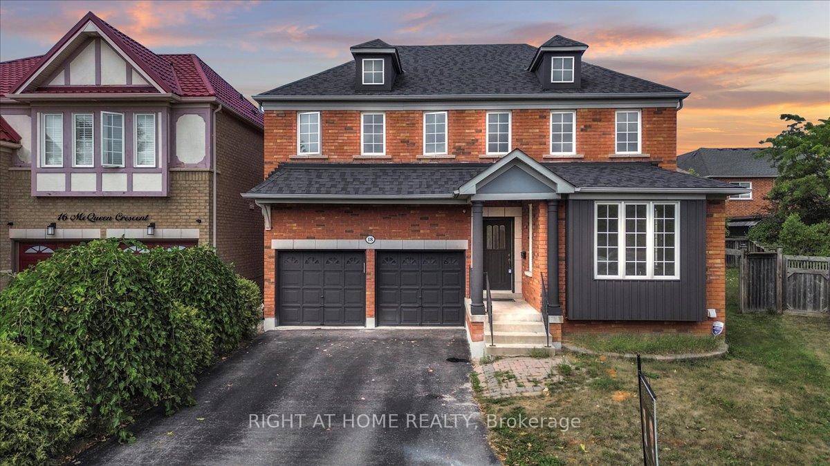 18-mcqueen-crescent-ajax-ontario-e12349258
