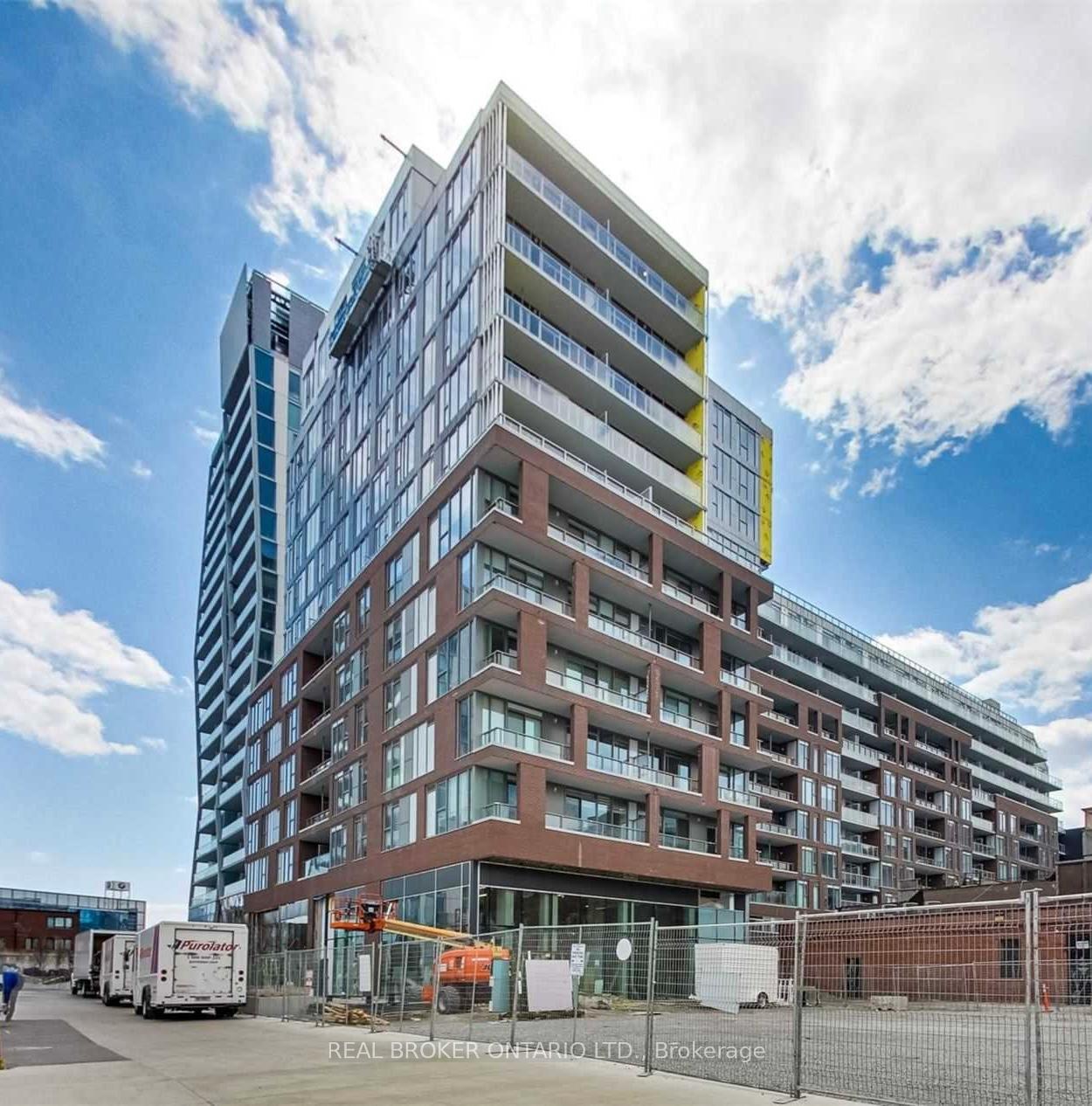 30-baseball-place-toronto-ontario-e12349487