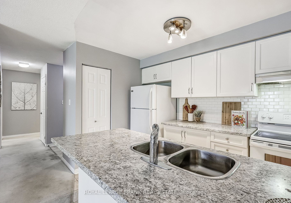 94-aspen-springs-drive-clarington-ontario-e12350246