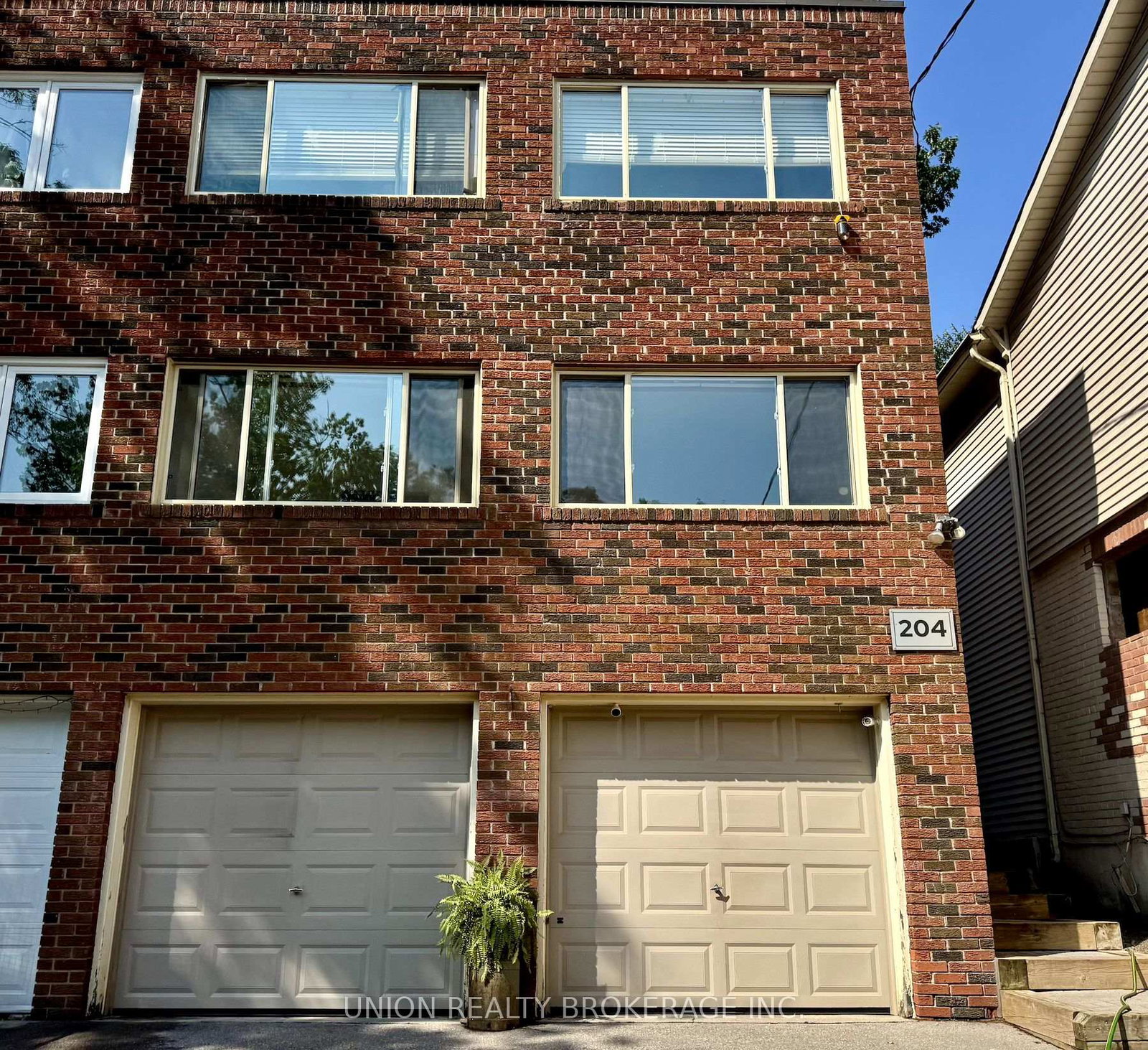 204-kenilworth-avenue-toronto-ontario-e12350788