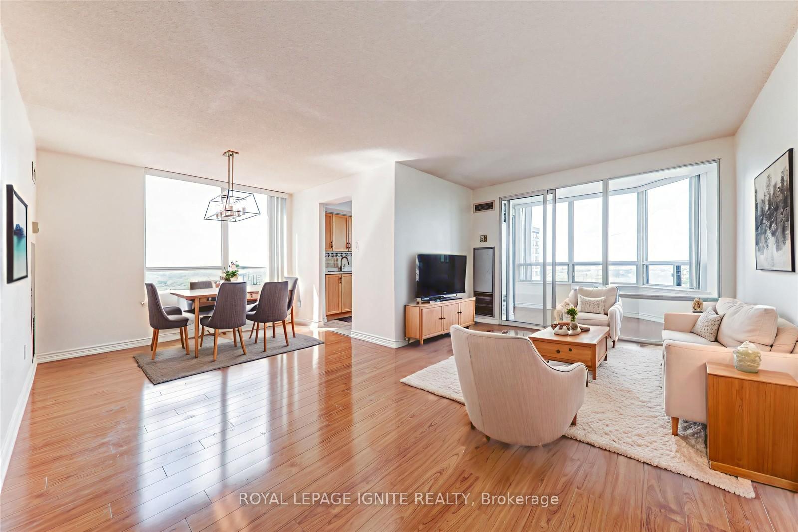 330-alton-towers-circle-scarborough-ontario-e12350932