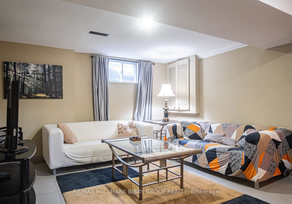 33-holland-avenue-east-york-ontario-e12351037