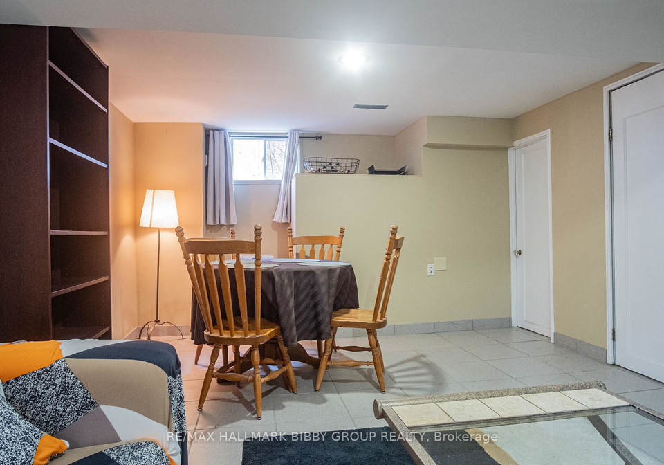 33-holland-avenue-east-york-ontario-e12351037