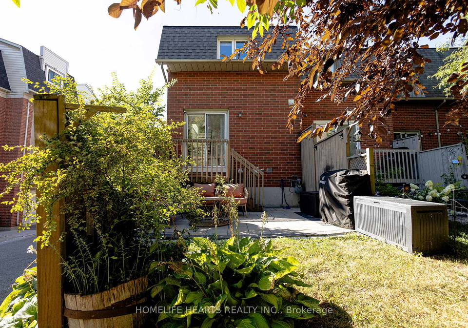 1635-parkway-pickering-ontario-e12351160