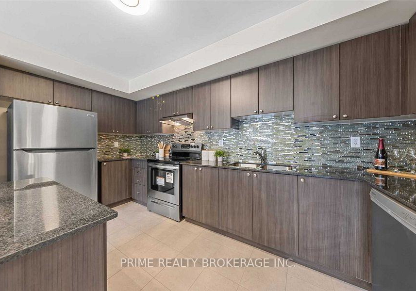 3347-thunderbird-promenade-pickering-ontario-e12351565