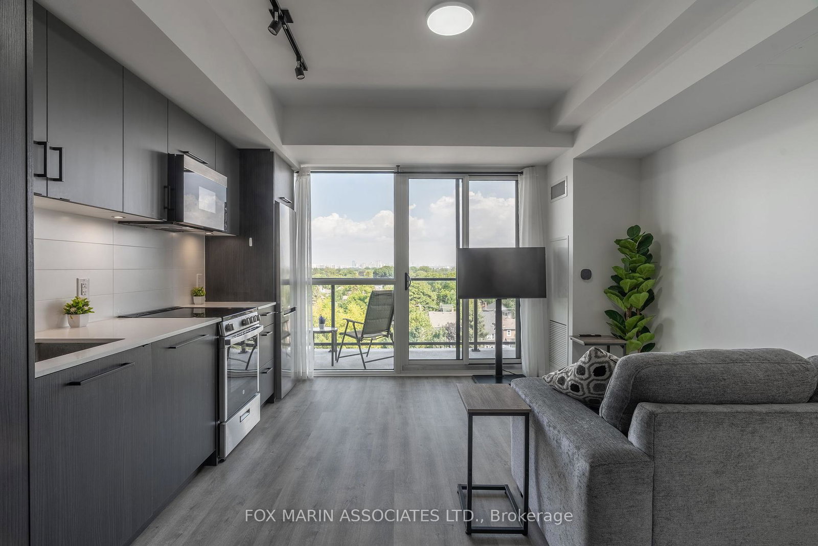 2369-danforth-avenue-toronto-ontario-e12351643