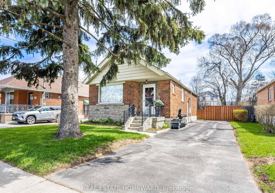 733-pharmacy-avenue-scarborough-ontario-e12351771