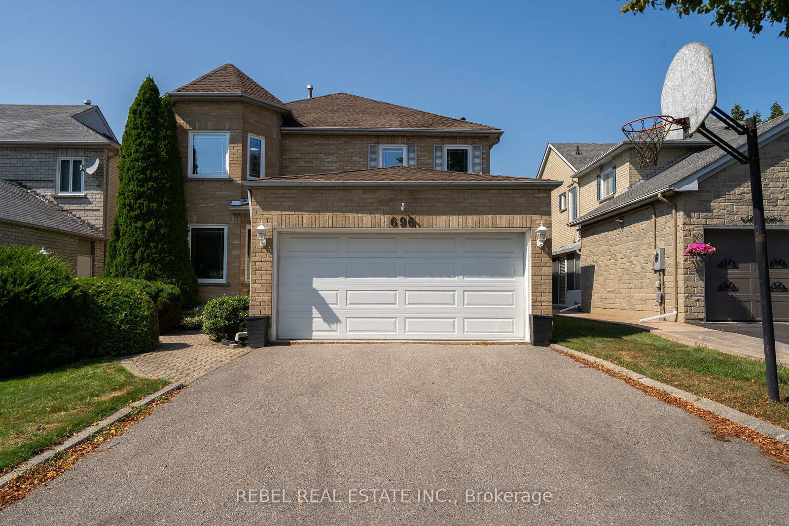 696-atwood-crescent-pickering-ontario-e12351837