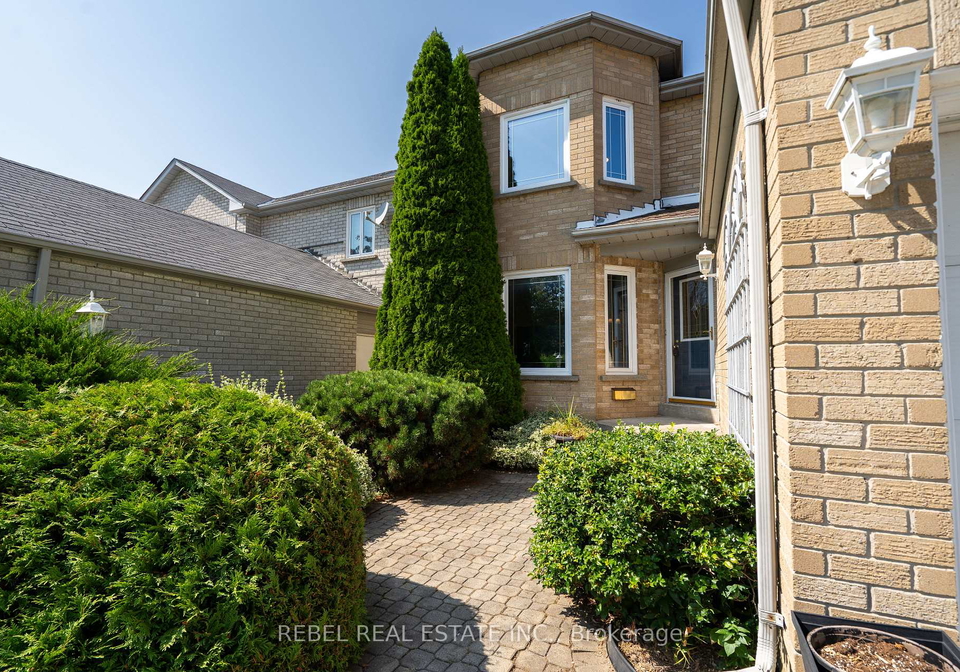 696-atwood-crescent-pickering-ontario-e12351837