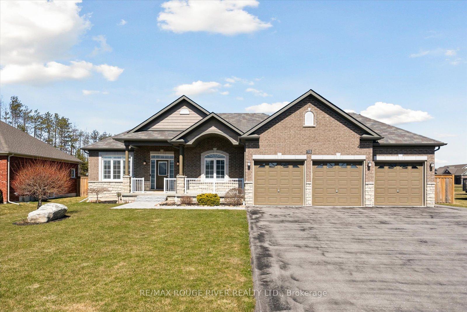 38-charles-tilley-crescent-clarington-ontario-e12351924
