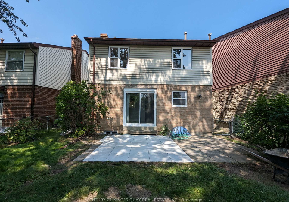 17-sandyhook-square-scarborough-ontario-e12352960