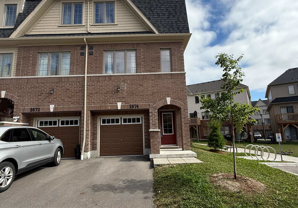 2674-magdalene-path-e-oshawa-ontario-e12353152