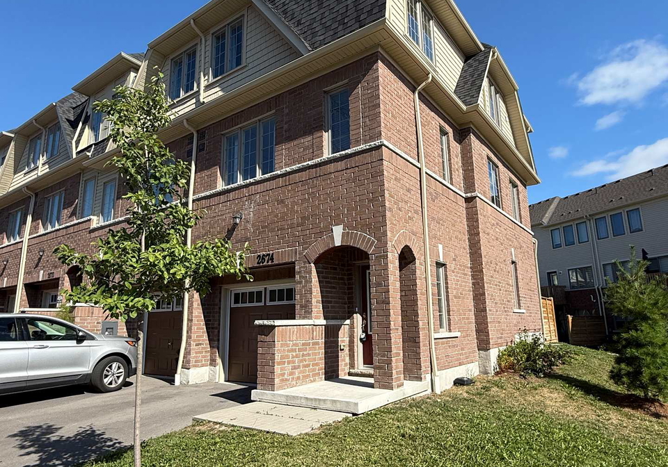 2674-magdalene-path-e-oshawa-ontario-e12353152