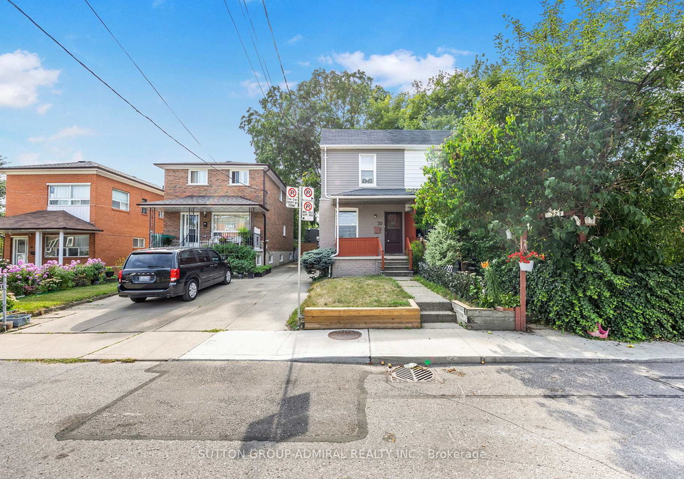 30-everett-crescent-east-york-ontario-e12353241